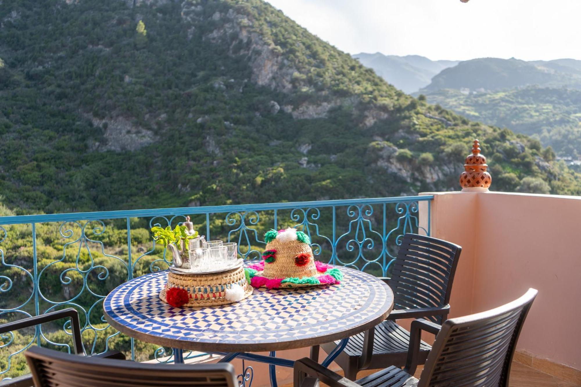 Hotel Nabil Akchour Exterior photo
